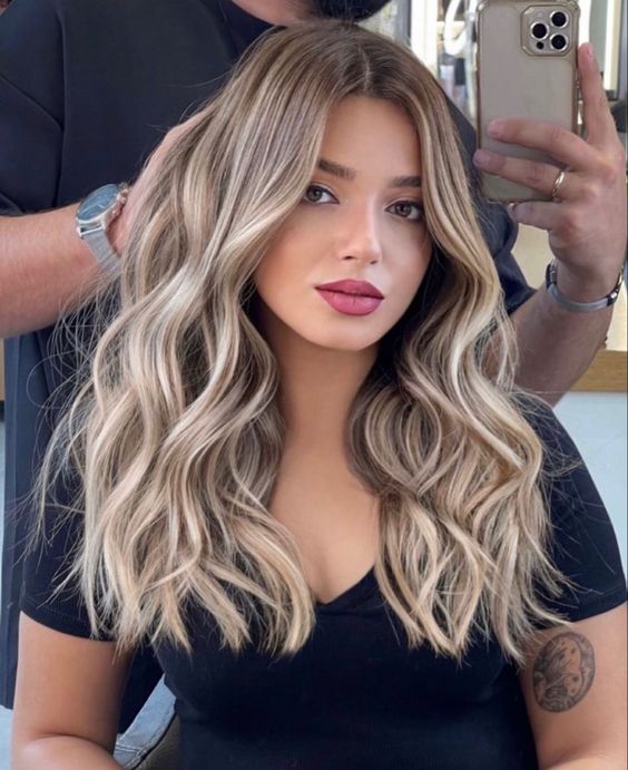 16 Inch Hair Extensions | Elevate Your Look | Visit Now